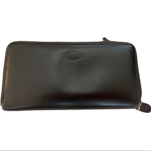 Tod’s leather continental wallet